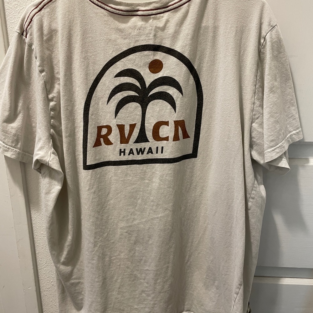 RVCA Hawaii Palm Tree Logo Tee — Off-White Surf Graphic Shirt
